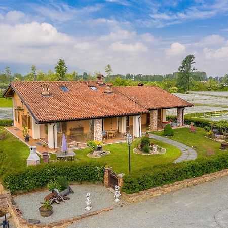Villa Agriturismo Il Nido Di Bacco Saluzzo Exterior foto