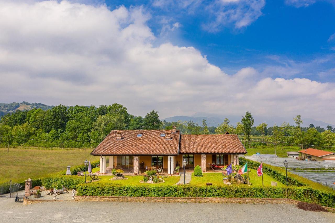 Villa Agriturismo Il Nido Di Bacco Saluzzo Exterior foto
